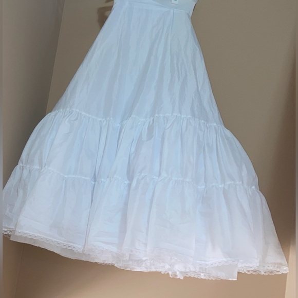 VGU Sz-4/6(S) David’s Bridal Strapless Full Length White Tiered High Waist Slip - Picture 14 of 16
